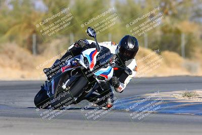 media/Jan-08-2022-SoCal Trackdays (Sat) [[1ec2777125]]/Turn 2 (150pm)/